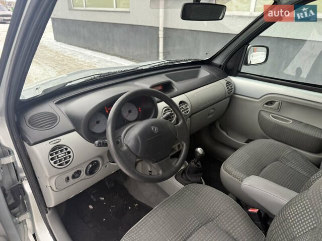 Серый Рено Кенгу, объемом двигателя 1.6 л и пробегом 224 тыс. км за 6200 $, фото 33 на Automoto.ua