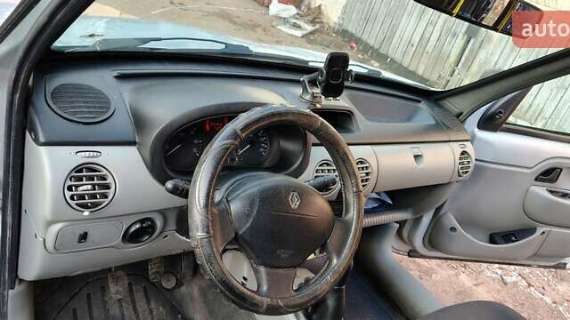 Сірий Рено Кєнгу, об'ємом двигуна 1.46 л та пробігом 255 тис. км за 3200 $, фото 21 на Automoto.ua