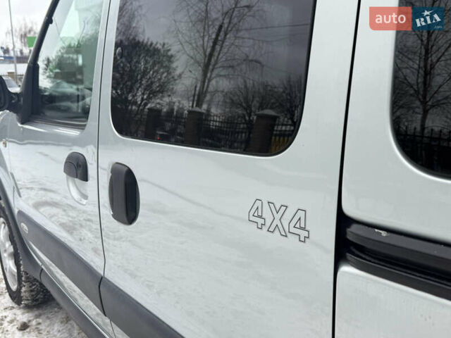 Серый Рено Кенгу, объемом двигателя 1.6 л и пробегом 224 тыс. км за 6200 $, фото 9 на Automoto.ua