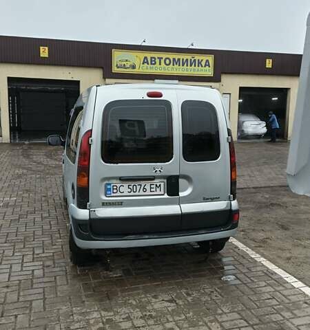 Серый Рено Кенгу, объемом двигателя 1.4 л и пробегом 312 тыс. км за 4700 $, фото 4 на Automoto.ua