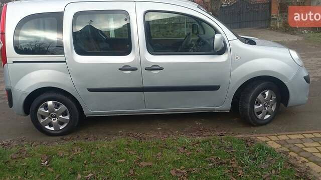 Серый Рено Кенгу, объемом двигателя 1.5 л и пробегом 260 тыс. км за 6200 $, фото 9 на Automoto.ua