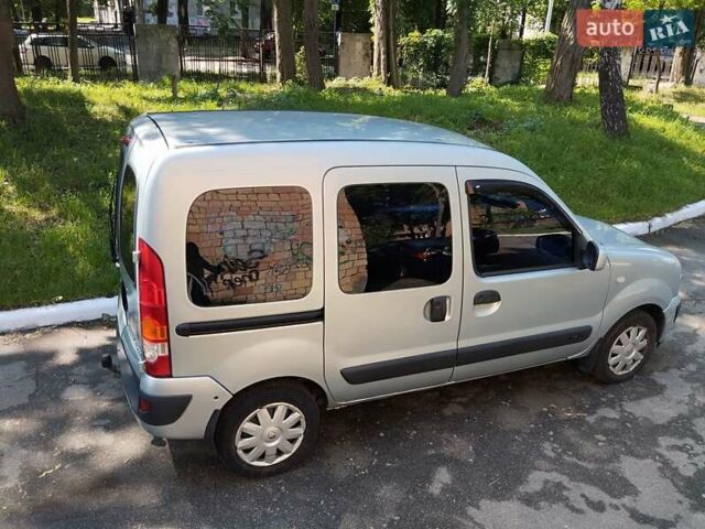 Сірий Рено Кєнгу, об'ємом двигуна 1.39 л та пробігом 136 тис. км за 6700 $, фото 11 на Automoto.ua