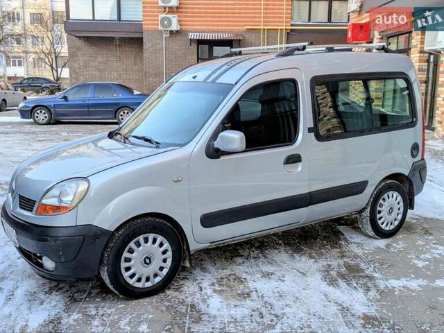 Серый Рено Кенгу, объемом двигателя 1.39 л и пробегом 202 тыс. км за 3950 $, фото 5 на Automoto.ua