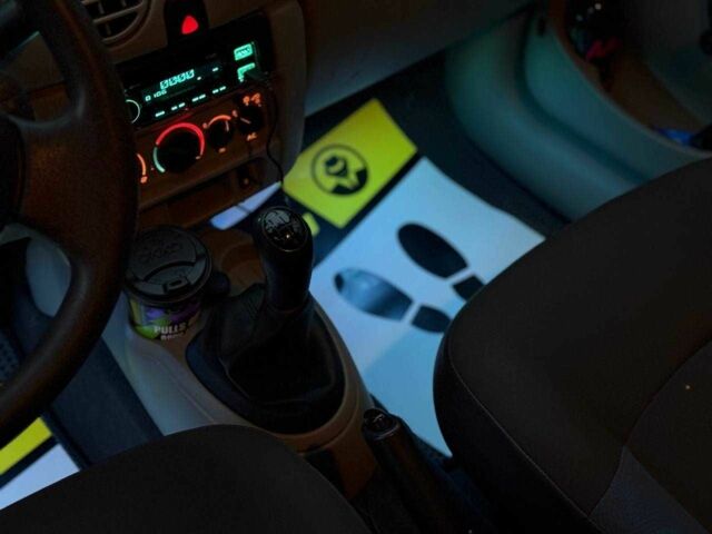 Сірий Рено Кєнгу, об'ємом двигуна 1.5 л та пробігом 291 тис. км за 4700 $, фото 13 на Automoto.ua