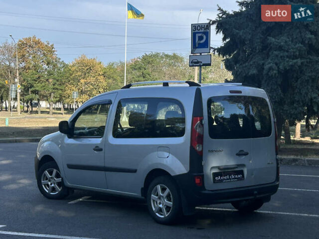 Серый Рено Кенгу, объемом двигателя 1.46 л и пробегом 234 тыс. км за 6499 $, фото 2 на Automoto.ua