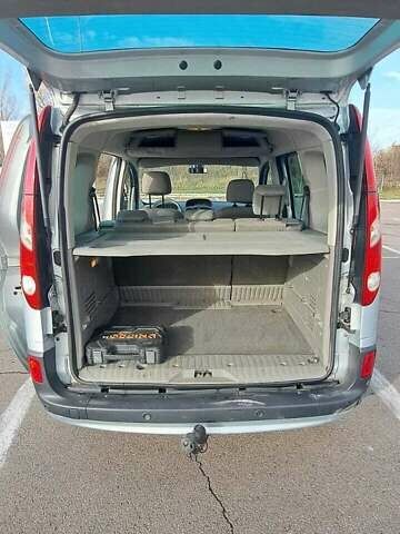 Серый Рено Кенгу, объемом двигателя 1.5 л и пробегом 225 тыс. км за 7300 $, фото 2 на Automoto.ua