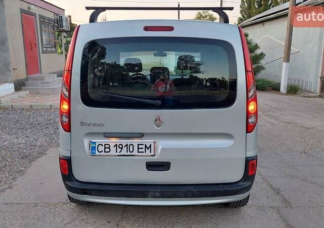 Сірий Рено Кєнгу, об'ємом двигуна 1.6 л та пробігом 250 тис. км за 6500 $, фото 8 на Automoto.ua