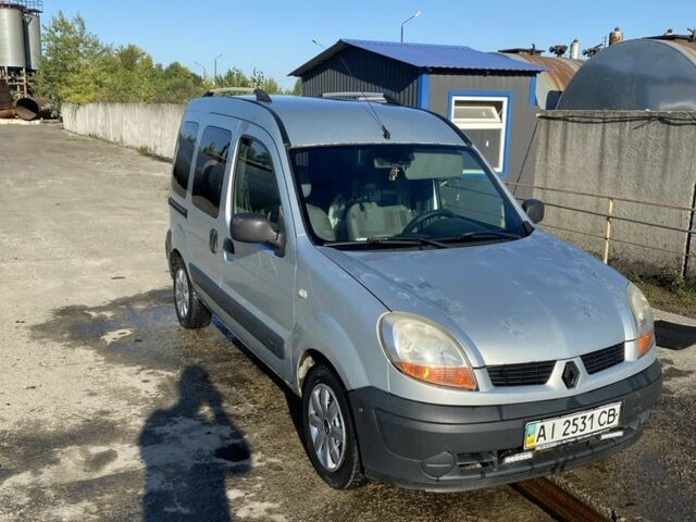 Рено Кєнгу 2008 у Києві на Automoto.ua Сірий Рено Кєнгу, об'ємом двигуна 1.9 л та пробігом 350 тис. км за 3500 $, фото 1 на Automoto.ua