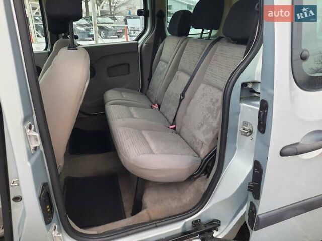 Серый Рено Кенгу, объемом двигателя 1.6 л и пробегом 186 тыс. км за 7900 $, фото 33 на Automoto.ua