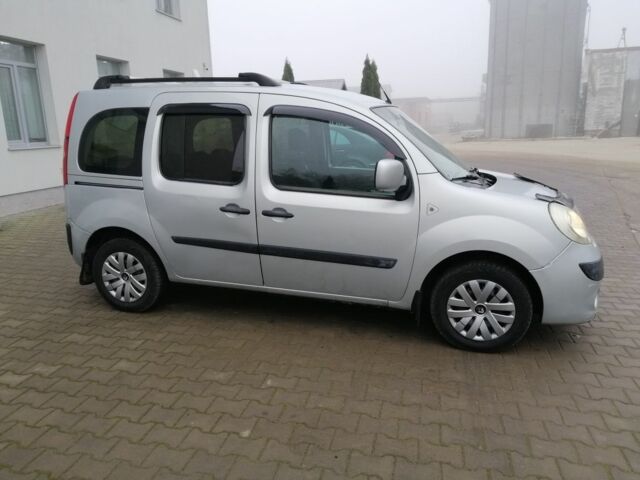 Серый Рено Кенгу, объемом двигателя 1.5 л и пробегом 364 тыс. км за 6300 $, фото 5 на Automoto.ua