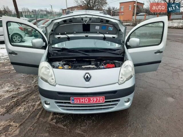 Серый Рено Кенгу, объемом двигателя 1.6 л и пробегом 186 тыс. км за 7900 $, фото 25 на Automoto.ua