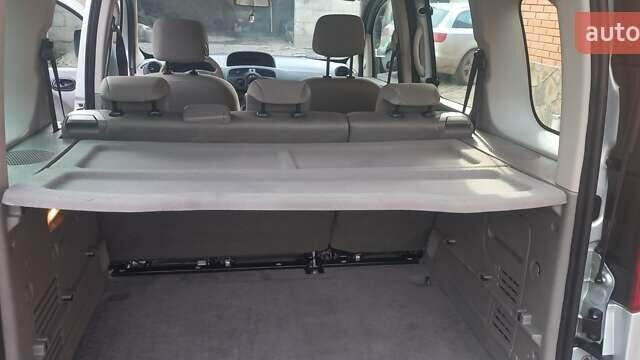 Серый Рено Кенгу, объемом двигателя 1.5 л и пробегом 260 тыс. км за 6200 $, фото 22 на Automoto.ua