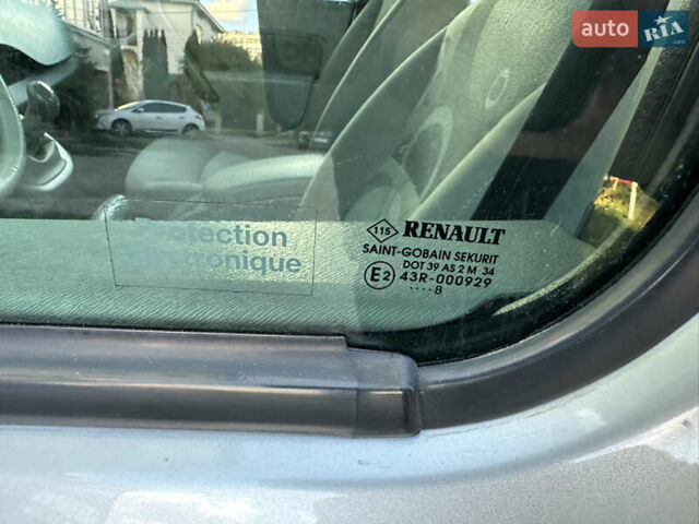 Серый Рено Кенгу, объемом двигателя 1.5 л и пробегом 237 тыс. км за 7350 $, фото 25 на Automoto.ua