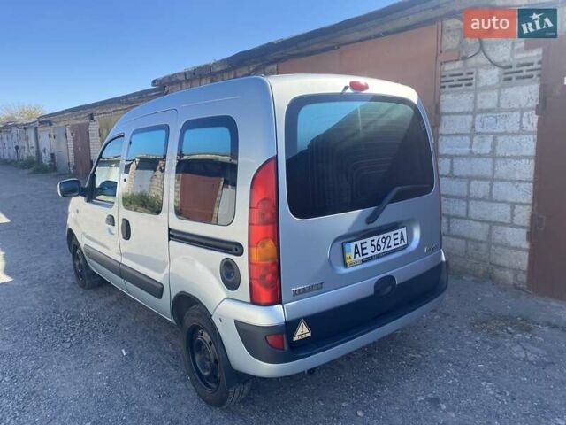 Сірий Рено Кєнгу, об'ємом двигуна 1.4 л та пробігом 191 тис. км за 4700 $, фото 4 на Automoto.ua