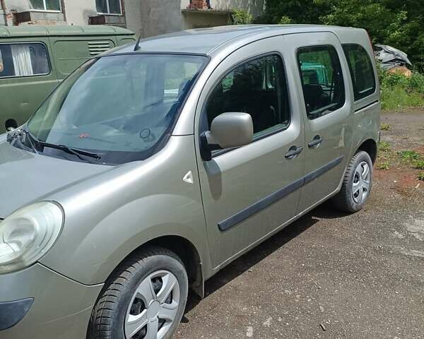 Сірий Рено Кєнгу, об'ємом двигуна 1.46 л та пробігом 335 тис. км за 6500 $, фото 6 на Automoto.ua