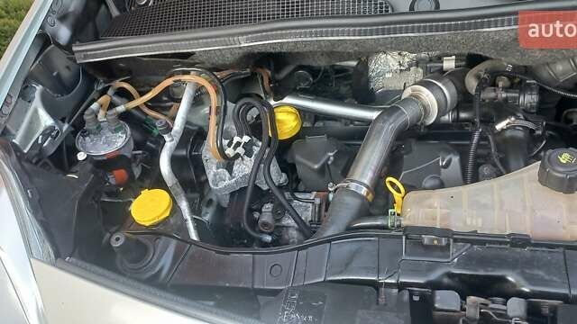 Серый Рено Кенгу, объемом двигателя 1.5 л и пробегом 260 тыс. км за 6200 $, фото 32 на Automoto.ua