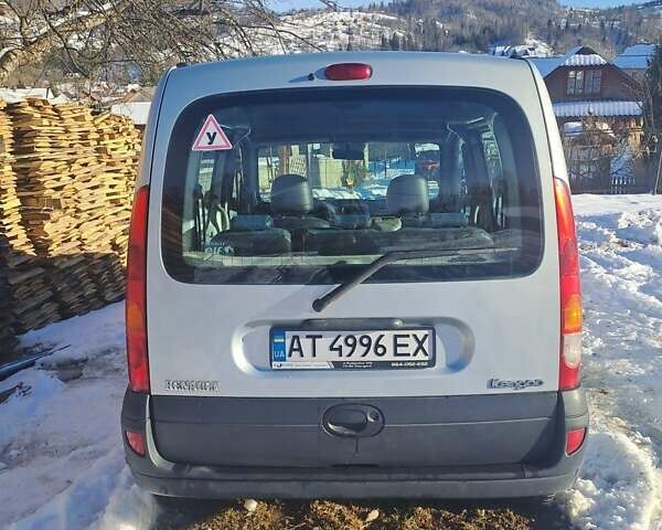 Серый Рено Кенгу, объемом двигателя 1.5 л и пробегом 210 тыс. км за 4200 $, фото 2 на Automoto.ua