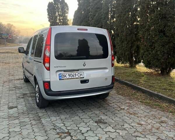 Серый Рено Кенгу, объемом двигателя 1.46 л и пробегом 245 тыс. км за 6250 $, фото 8 на Automoto.ua