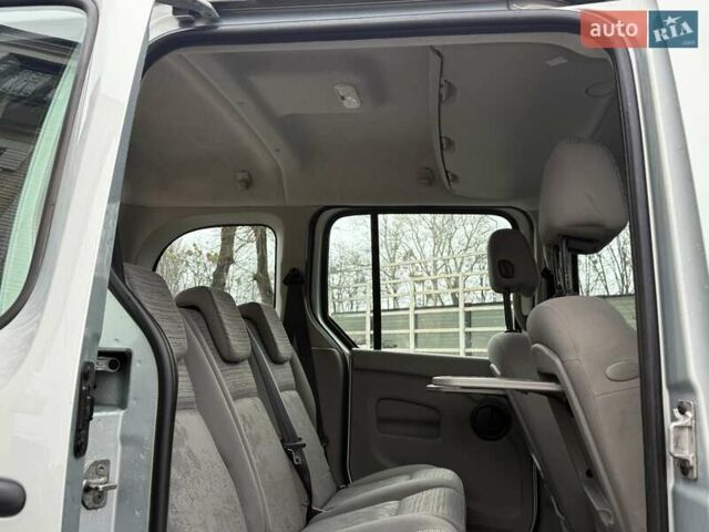 Сірий Рено Кєнгу, об'ємом двигуна 1.6 л та пробігом 168 тис. км за 7450 $, фото 29 на Automoto.ua