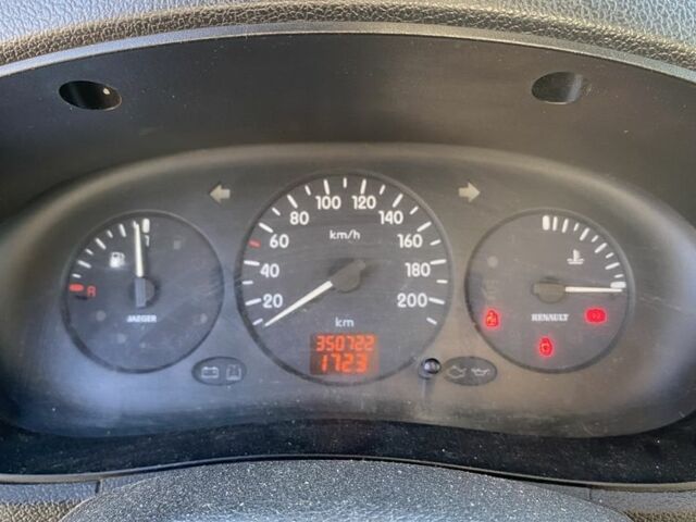 Рено Кєнгу 2008 у Києві на Automoto.ua Сірий Рено Кєнгу, об'ємом двигуна 1.9 л та пробігом 350 тис. км за 3500 $, фото 10 на Automoto.ua