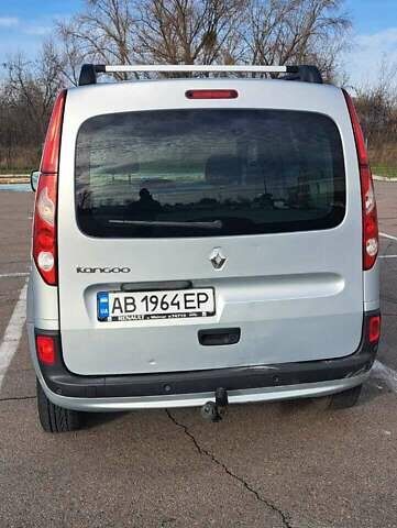 Серый Рено Кенгу, объемом двигателя 1.5 л и пробегом 225 тыс. км за 7300 $, фото 9 на Automoto.ua