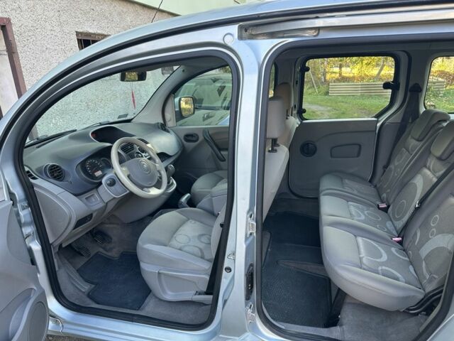 Серый Рено Кенгу, объемом двигателя 1.5 л и пробегом 237 тыс. км за 7350 $, фото 13 на Automoto.ua