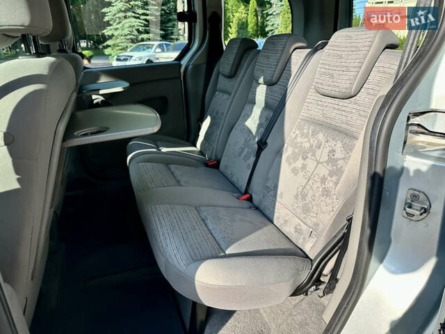 Серый Рено Кенгу, объемом двигателя 1.5 л и пробегом 131 тыс. км за 8100 $, фото 61 на Automoto.ua