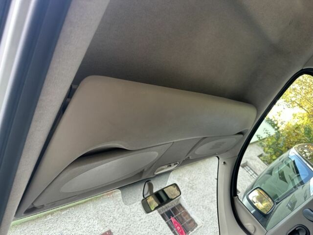 Серый Рено Кенгу, объемом двигателя 1.5 л и пробегом 237 тыс. км за 7350 $, фото 16 на Automoto.ua