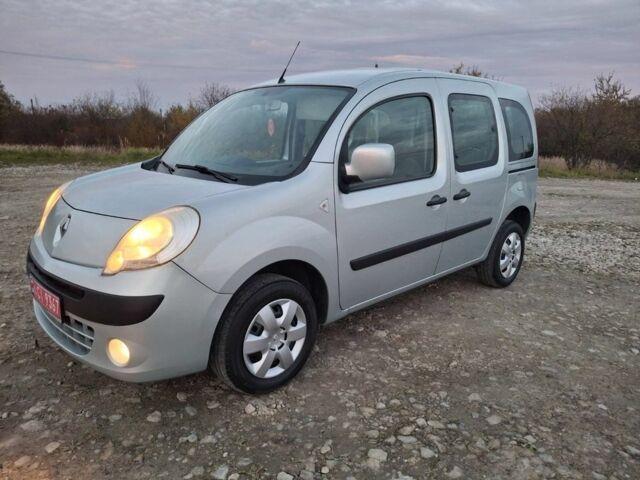 Серый Рено Кенгу, объемом двигателя 1.5 л и пробегом 237 тыс. км за 7350 $, фото 1 на Automoto.ua