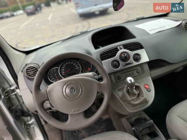 Рено Кенгу 2008 в Луцке на Automoto.ua Серый Рено Кенгу, объемом двигателя 1.5 л и пробегом 218 тыс. км за 7500 $, фото 14 на Automoto.ua