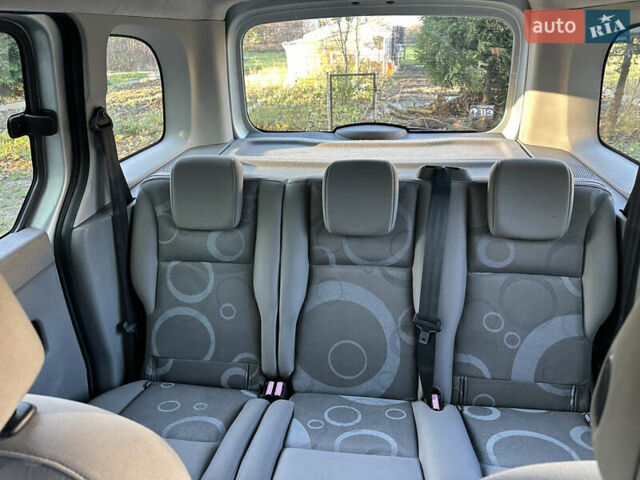 Серый Рено Кенгу, объемом двигателя 1.5 л и пробегом 237 тыс. км за 7350 $, фото 31 на Automoto.ua