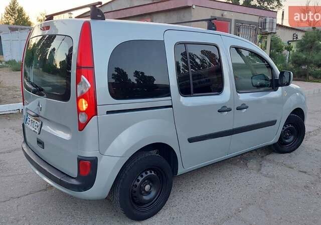 Сірий Рено Кєнгу, об'ємом двигуна 1.6 л та пробігом 250 тис. км за 6500 $, фото 10 на Automoto.ua