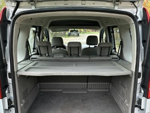 Серый Рено Кенгу, объемом двигателя 1.5 л и пробегом 237 тыс. км за 7350 $, фото 23 на Automoto.ua