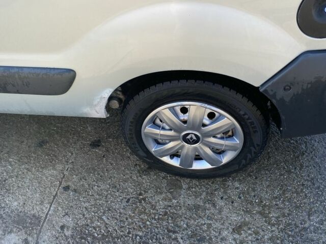 Рено Кєнгу 2008 у Києві на Automoto.ua Сірий Рено Кєнгу, об'ємом двигуна 1.9 л та пробігом 350 тис. км за 3500 $, фото 11 на Automoto.ua