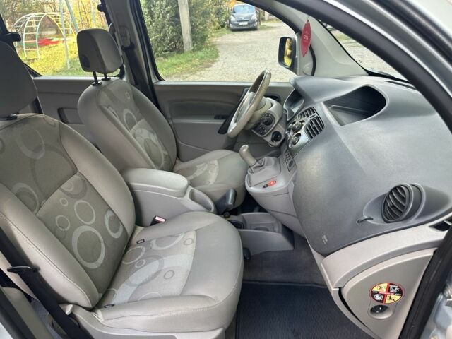 Серый Рено Кенгу, объемом двигателя 1.5 л и пробегом 237 тыс. км за 7350 $, фото 17 на Automoto.ua