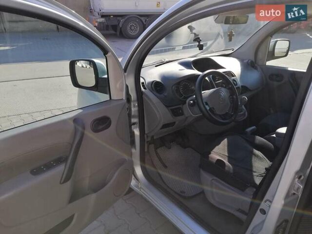 Сірий Рено Кєнгу, об'ємом двигуна 1.46 л та пробігом 363 тис. км за 6300 $, фото 6 на Automoto.ua