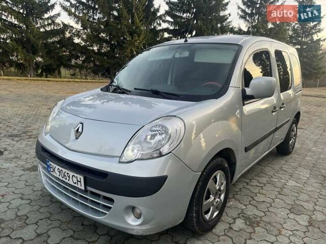 Серый Рено Кенгу, объемом двигателя 1.46 л и пробегом 245 тыс. км за 6250 $, фото 1 на Automoto.ua