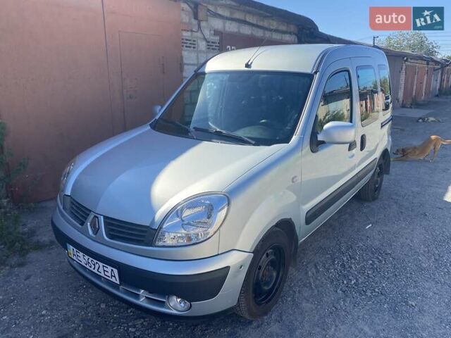 Сірий Рено Кєнгу, об'ємом двигуна 1.4 л та пробігом 191 тис. км за 4700 $, фото 1 на Automoto.ua