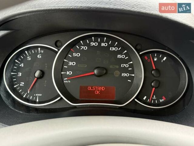 Сірий Рено Кєнгу, об'ємом двигуна 1.6 л та пробігом 168 тис. км за 7450 $, фото 43 на Automoto.ua