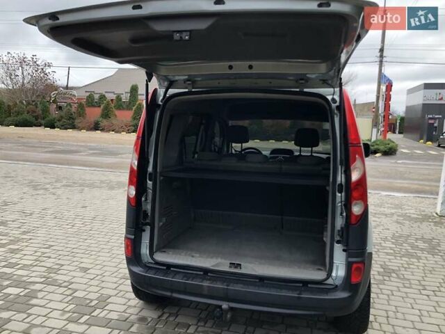 Серый Рено Кенгу, объемом двигателя 1.5 л и пробегом 241 тыс. км за 7600 $, фото 17 на Automoto.ua