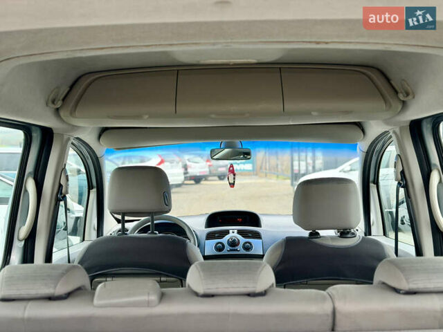 Сірий Рено Кєнгу, об'ємом двигуна 1.6 л та пробігом 175 тис. км за 8250 $, фото 16 на Automoto.ua