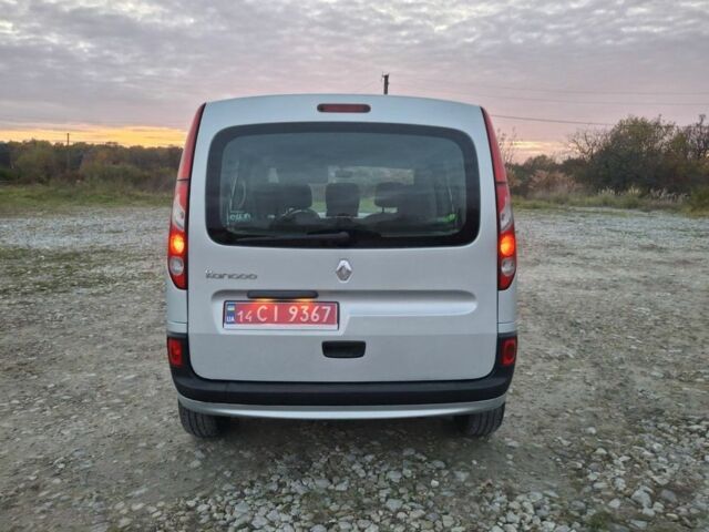 Серый Рено Кенгу, объемом двигателя 1.5 л и пробегом 237 тыс. км за 7350 $, фото 5 на Automoto.ua