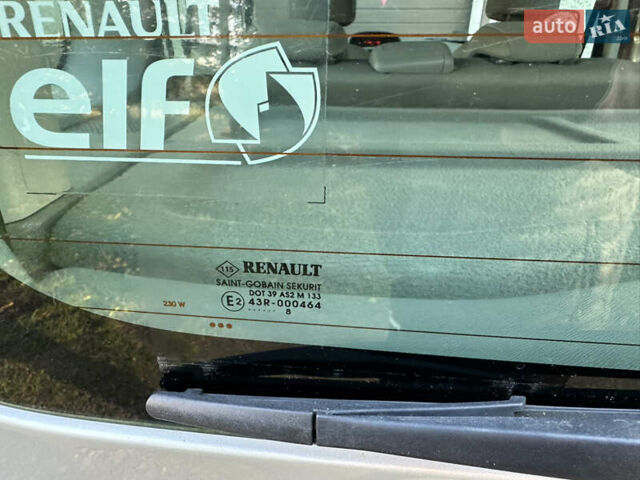 Серый Рено Кенгу, объемом двигателя 1.5 л и пробегом 237 тыс. км за 7350 $, фото 22 на Automoto.ua