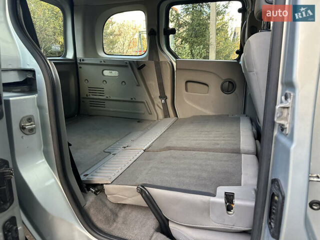 Серый Рено Кенгу, объемом двигателя 1.5 л и пробегом 237 тыс. км за 7350 $, фото 16 на Automoto.ua