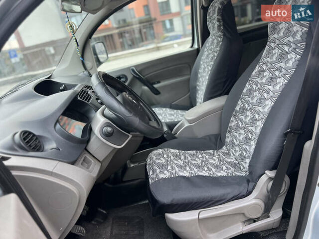 Сірий Рено Кєнгу, об'ємом двигуна 1.5 л та пробігом 242 тис. км за 5499 $, фото 20 на Automoto.ua