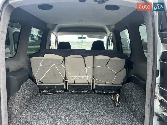 Сірий Рено Кєнгу, об'ємом двигуна 1.5 л та пробігом 242 тис. км за 5499 $, фото 33 на Automoto.ua