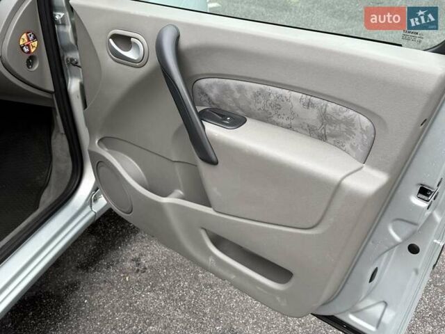 Сірий Рено Кєнгу, об'ємом двигуна 1.6 л та пробігом 168 тис. км за 7450 $, фото 37 на Automoto.ua