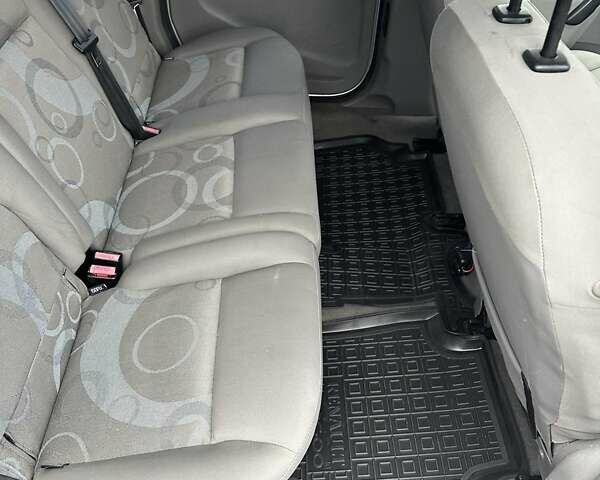 Серый Рено Кенгу, объемом двигателя 1.6 л и пробегом 206 тыс. км за 6000 $, фото 11 на Automoto.ua