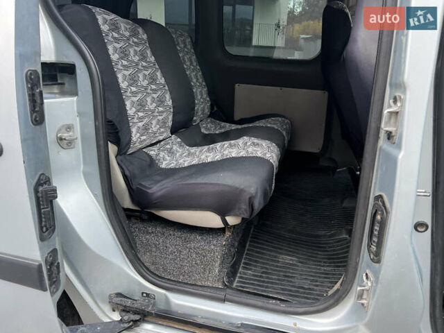 Сірий Рено Кєнгу, об'ємом двигуна 1.5 л та пробігом 242 тис. км за 5499 $, фото 29 на Automoto.ua