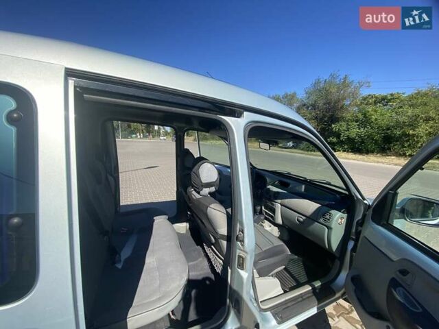 Сірий Рено Кєнгу, об'ємом двигуна 1.4 л та пробігом 191 тис. км за 4700 $, фото 10 на Automoto.ua